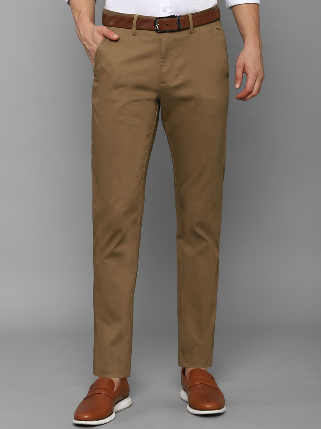

Allen Solly Men Brown Textured Solid Cotton Trouser