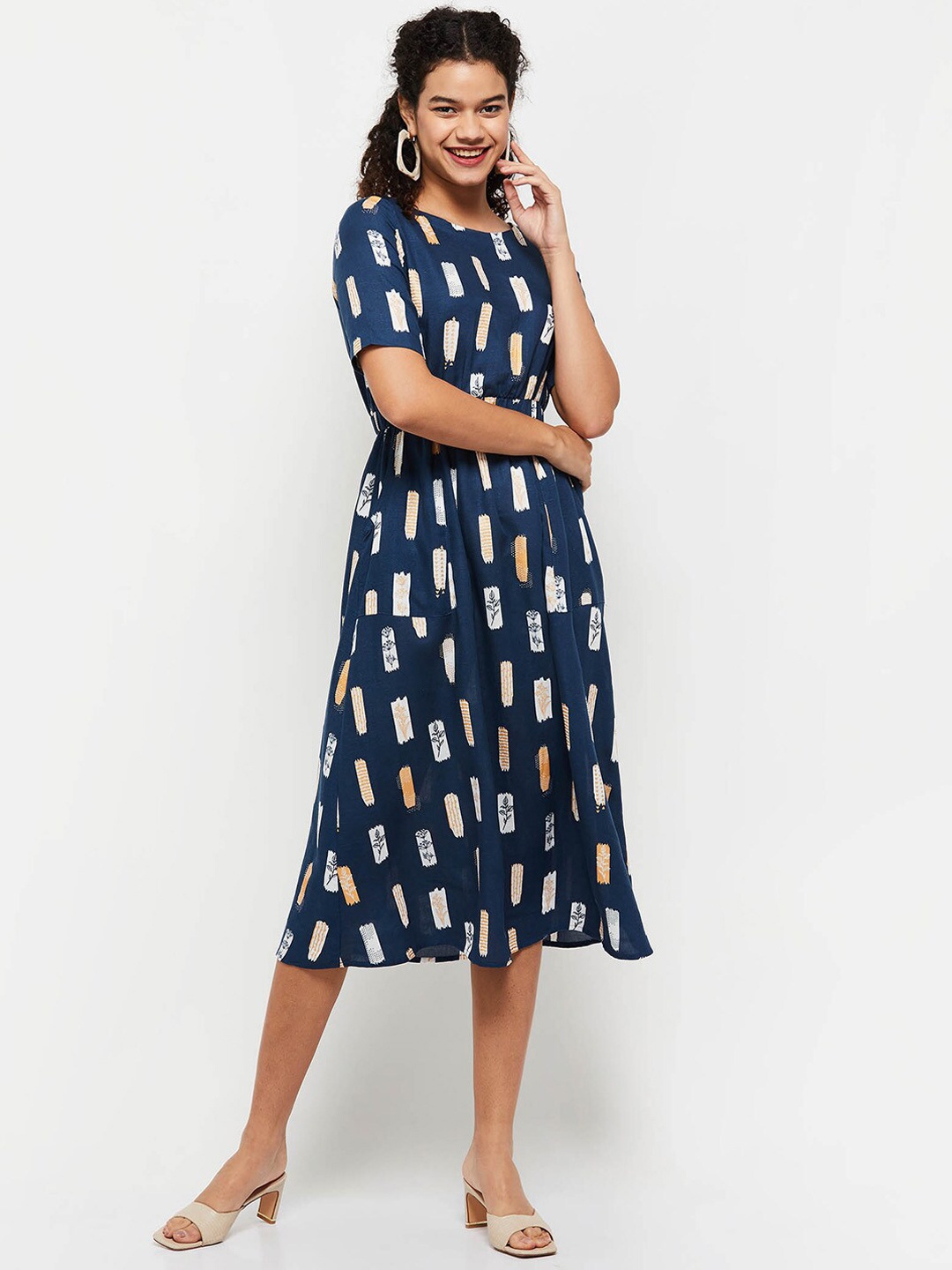 

max Women Navy Blue & White Printed A-Line Midi Dress
