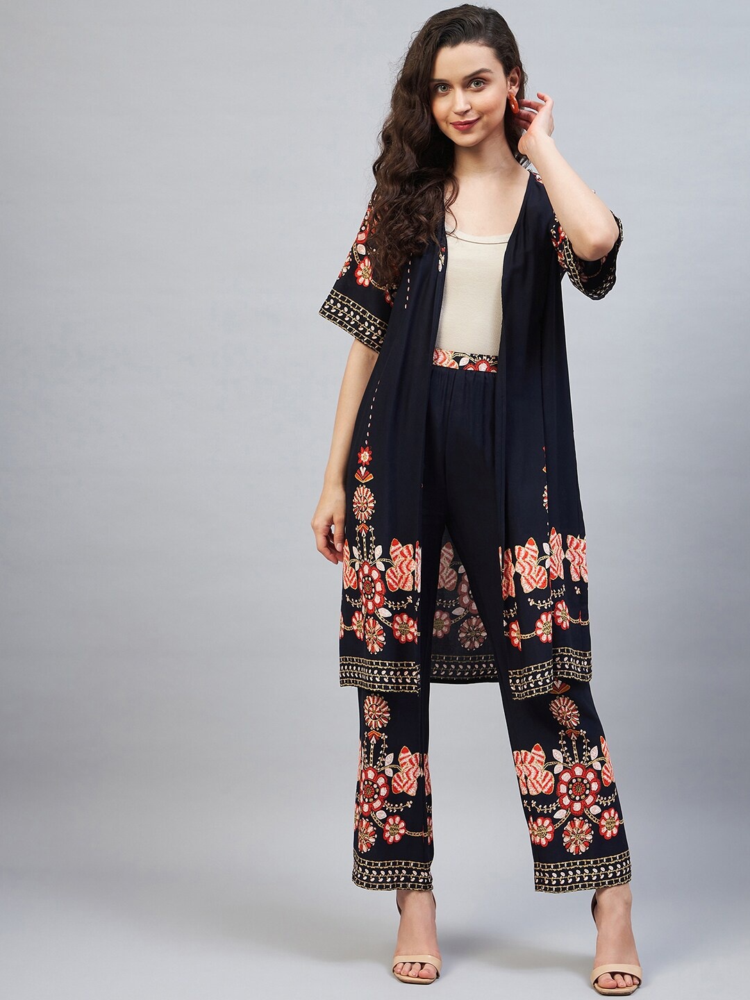 

StyleStone Women Navy Blue Printed Shrug & Trouser
