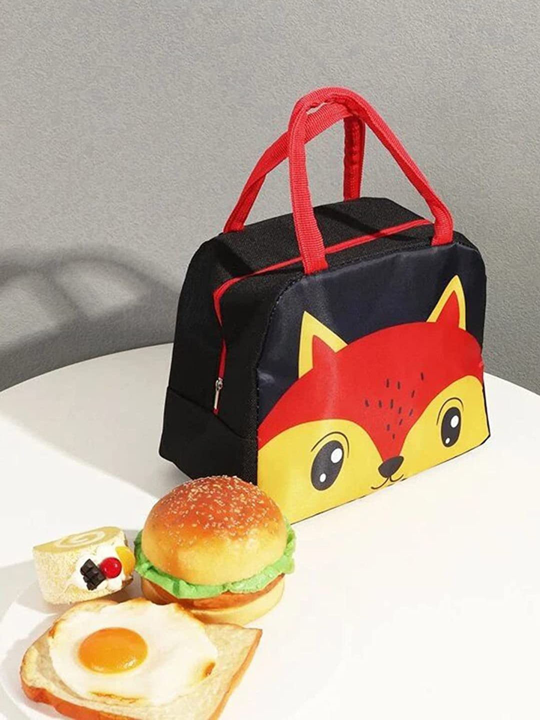 

HOUSE OF QUIRK Black & Red Square Printed Insulated Lunch Bag