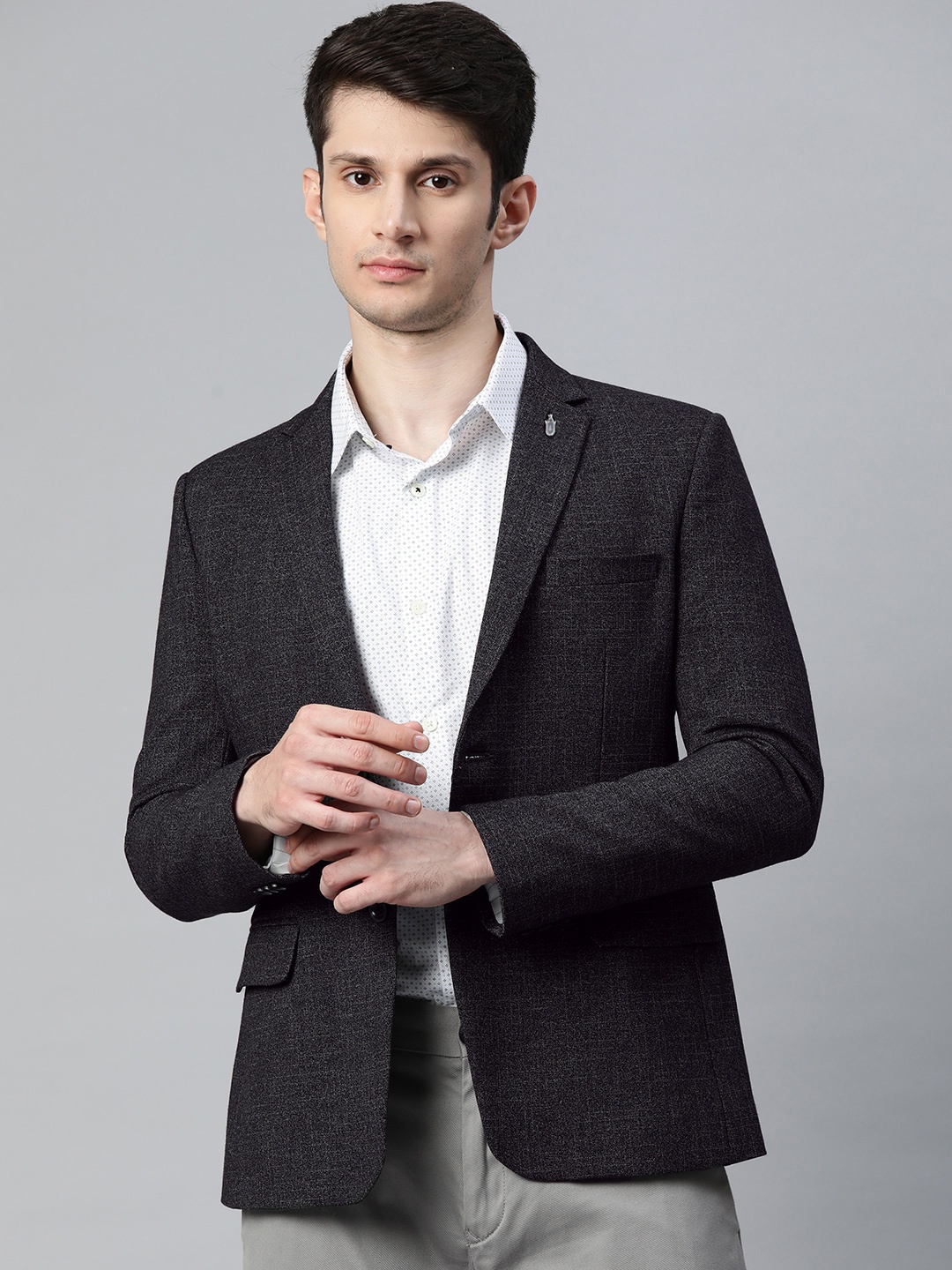 

ESSAS club Men Charcoal Single-Breasted Regular Fit Blazer