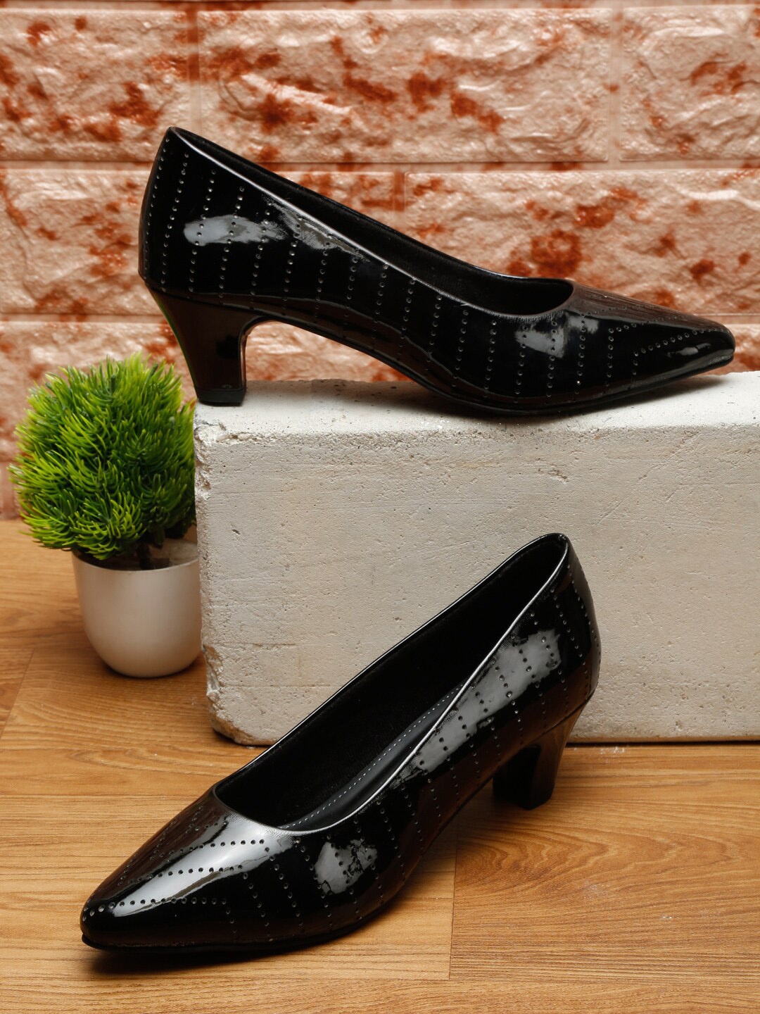 

Flat n Heels Black Textured Kitten Pumps with Laser Cuts