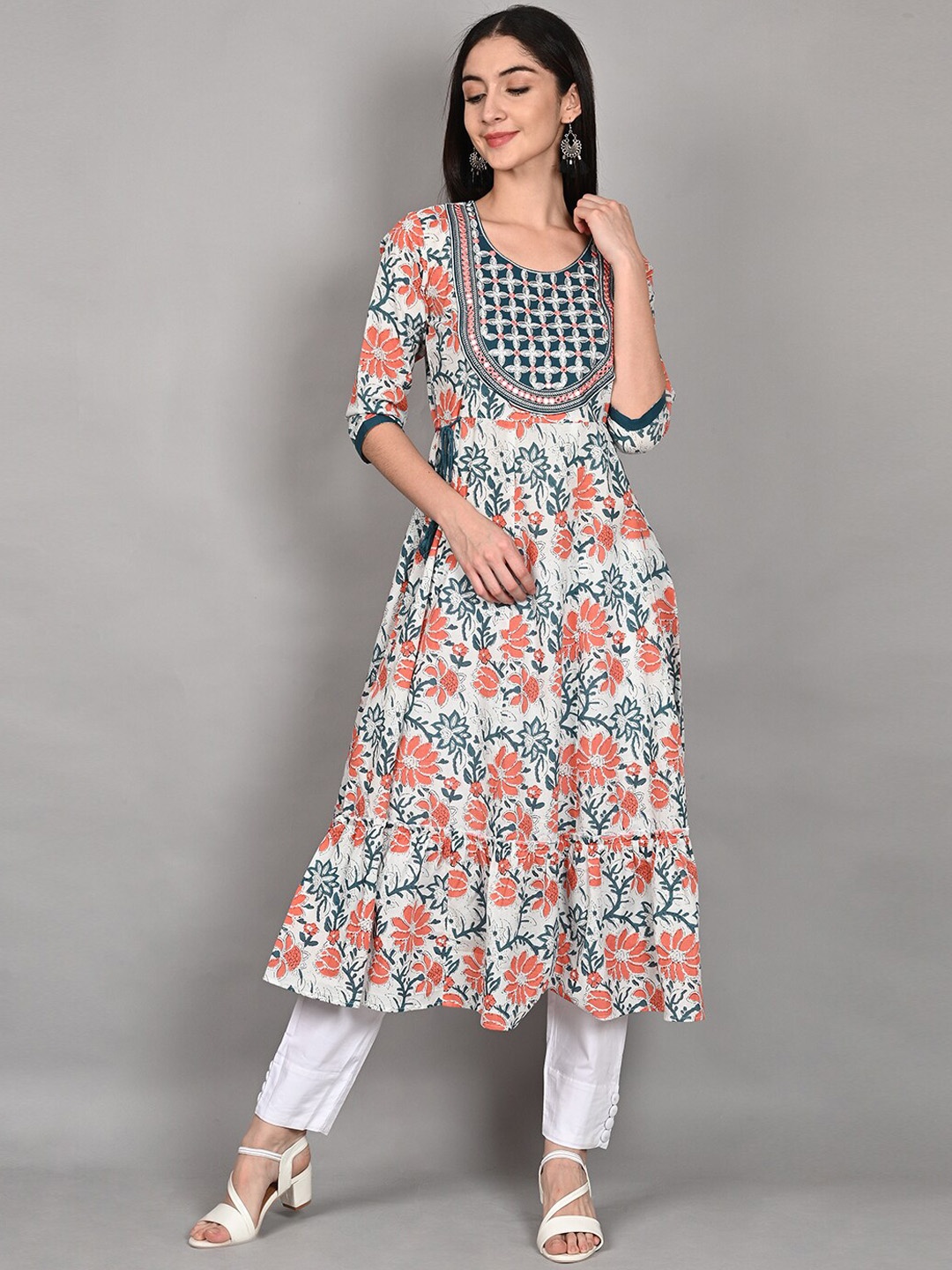 

Wyfees Floral Printed Pure Cotton A-Line Panelled Kurta, White