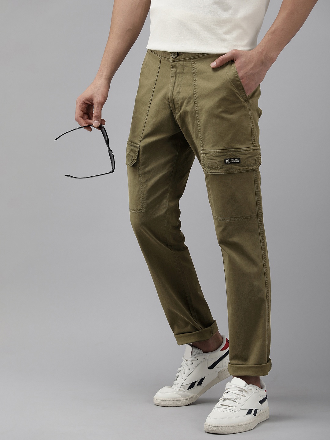 

SPYKAR Men Cargos Trousers, Olive