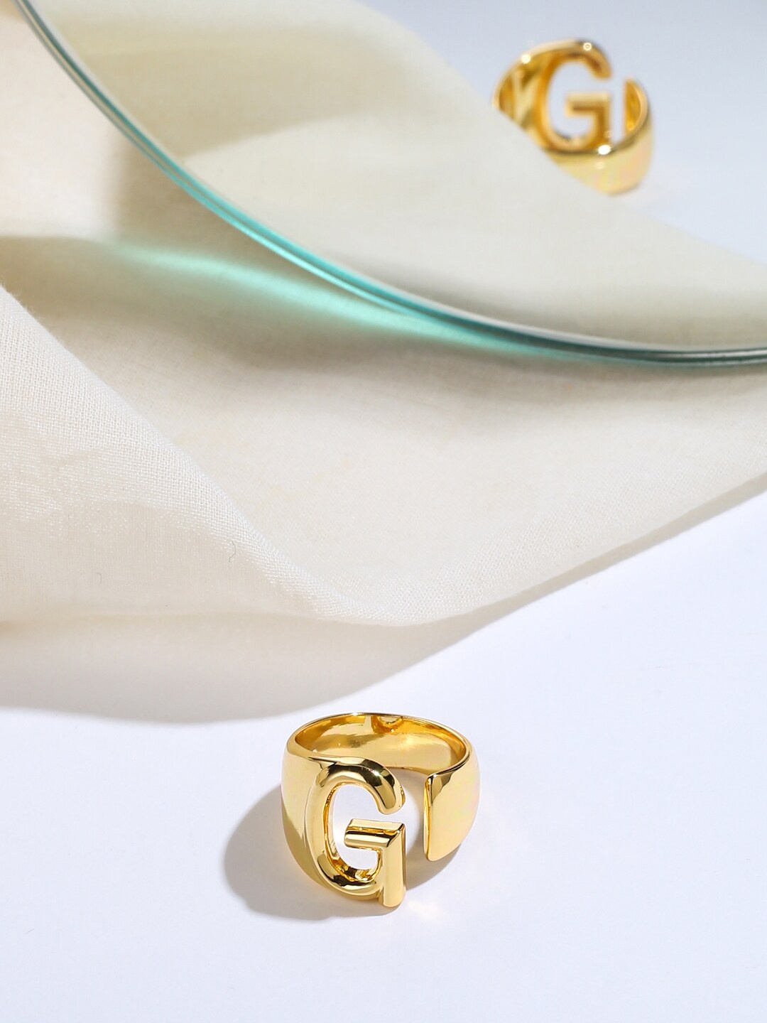 

Mitali Jain Gold-Plated G Initial Adjustable Finger Ring