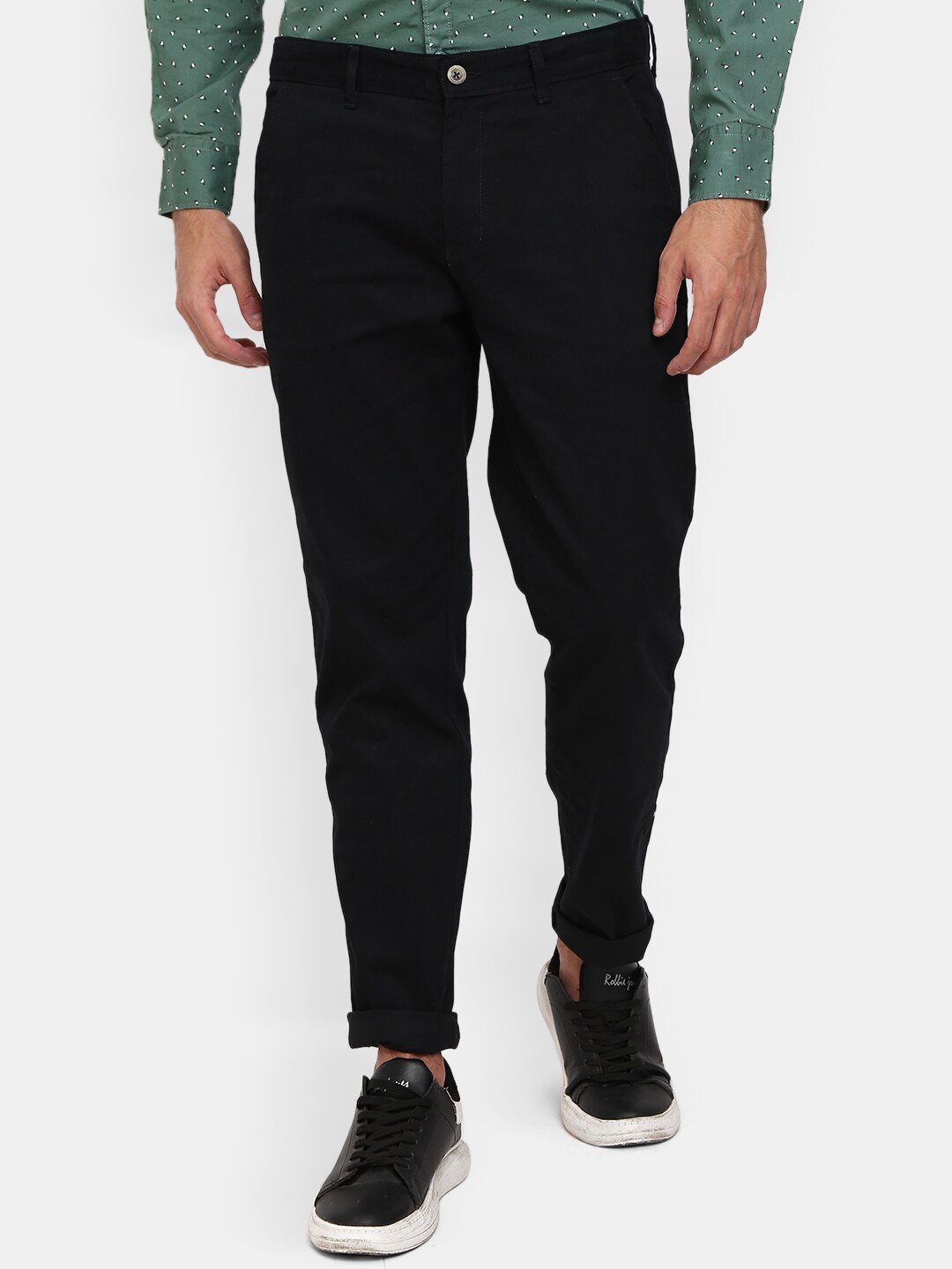 

V-Mart Men Black Cotton Classic Slim Fit Trousers