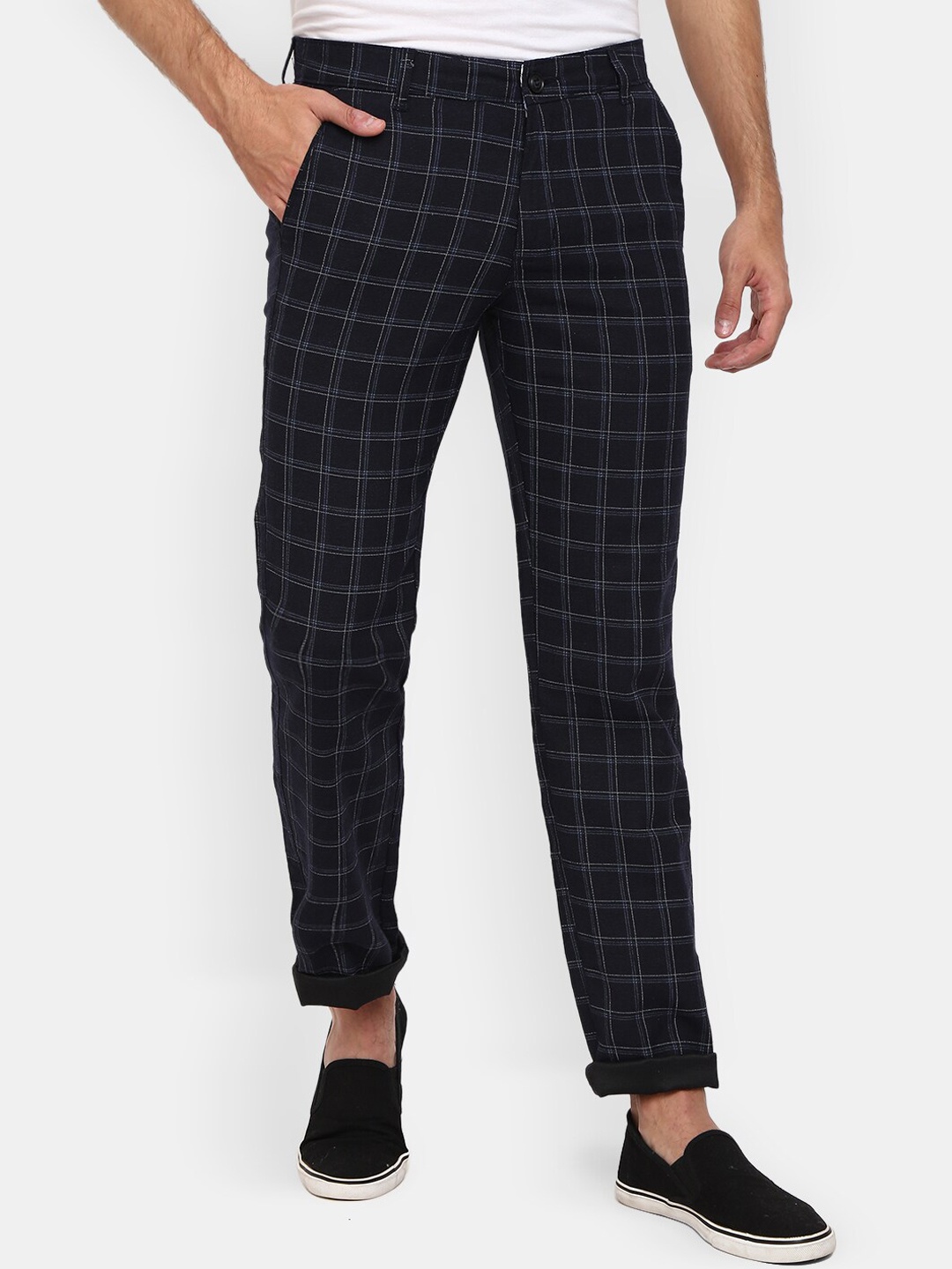 

V-Mart Men Blue Checked Classic Slim Fit Cotton Trousers