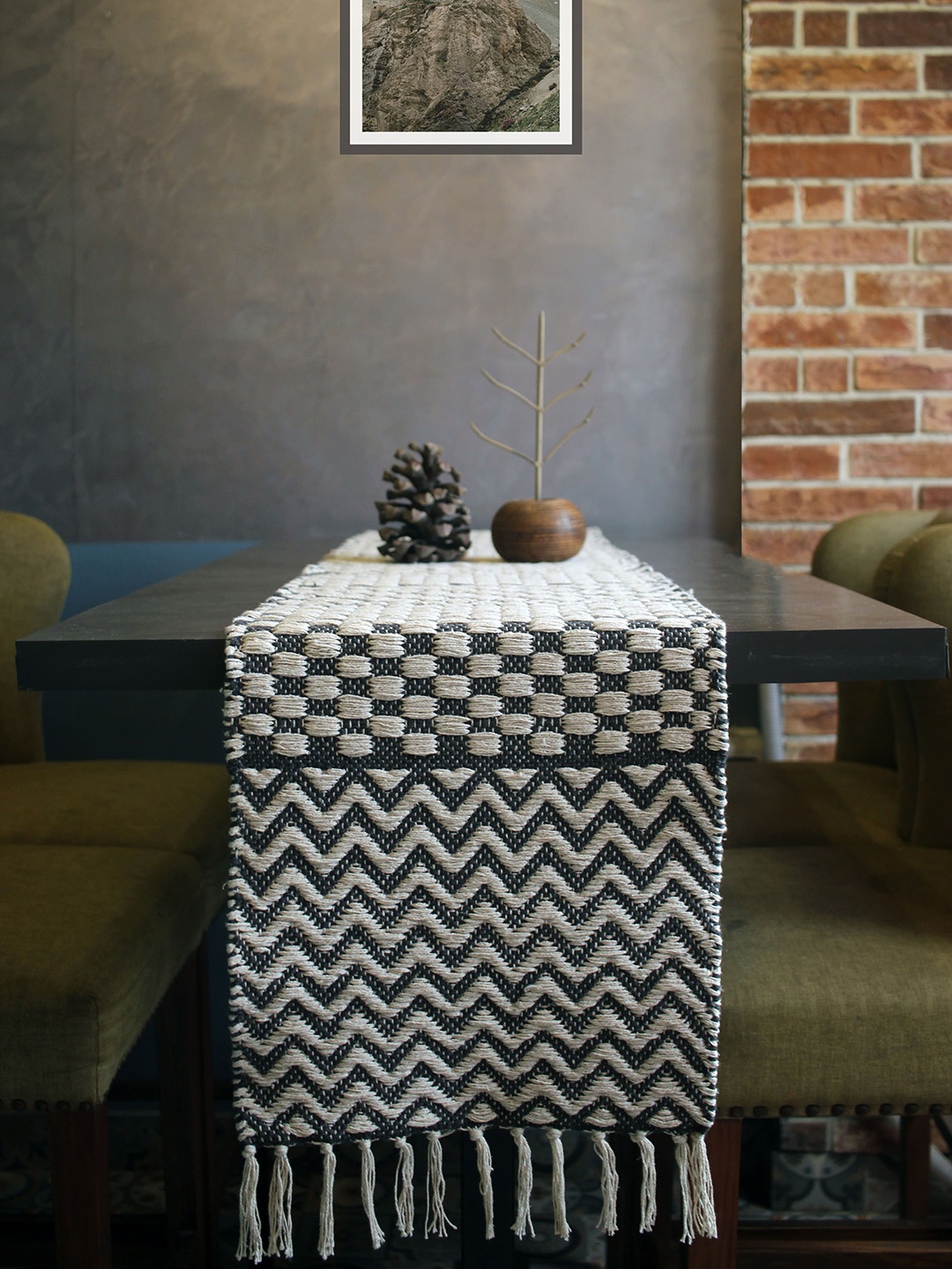 

THE little BIG STORE Black Printed Cotton Table Runners