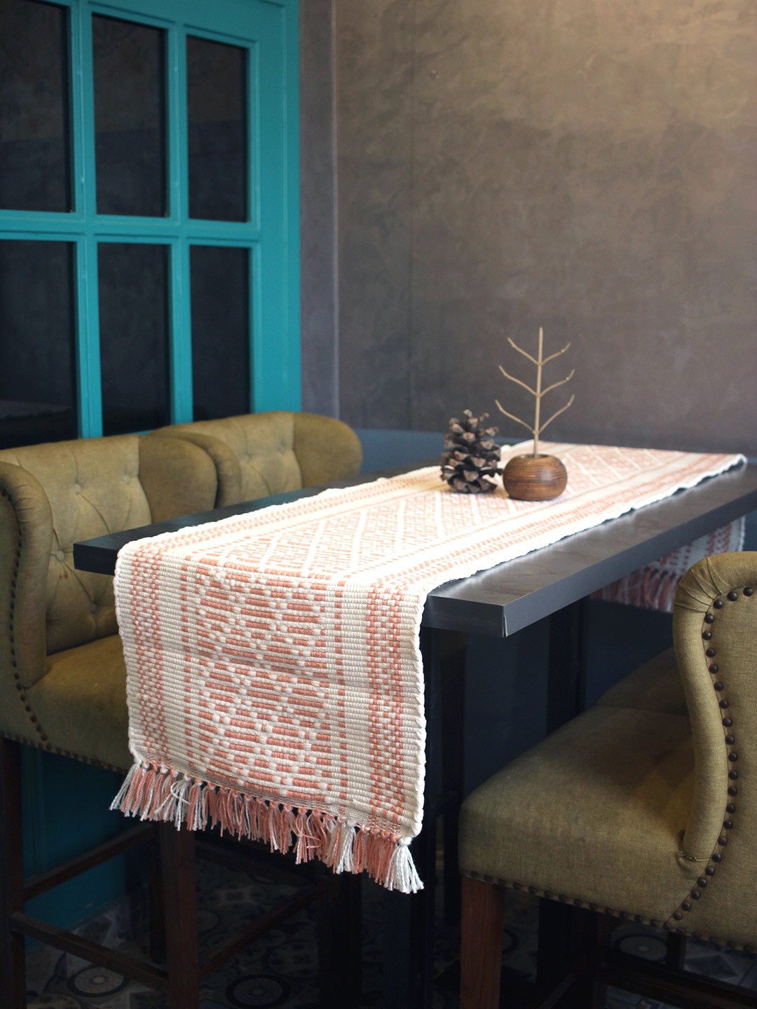 

THE little BIG STORE White & Peach Woven Pure Cotton Table Runners