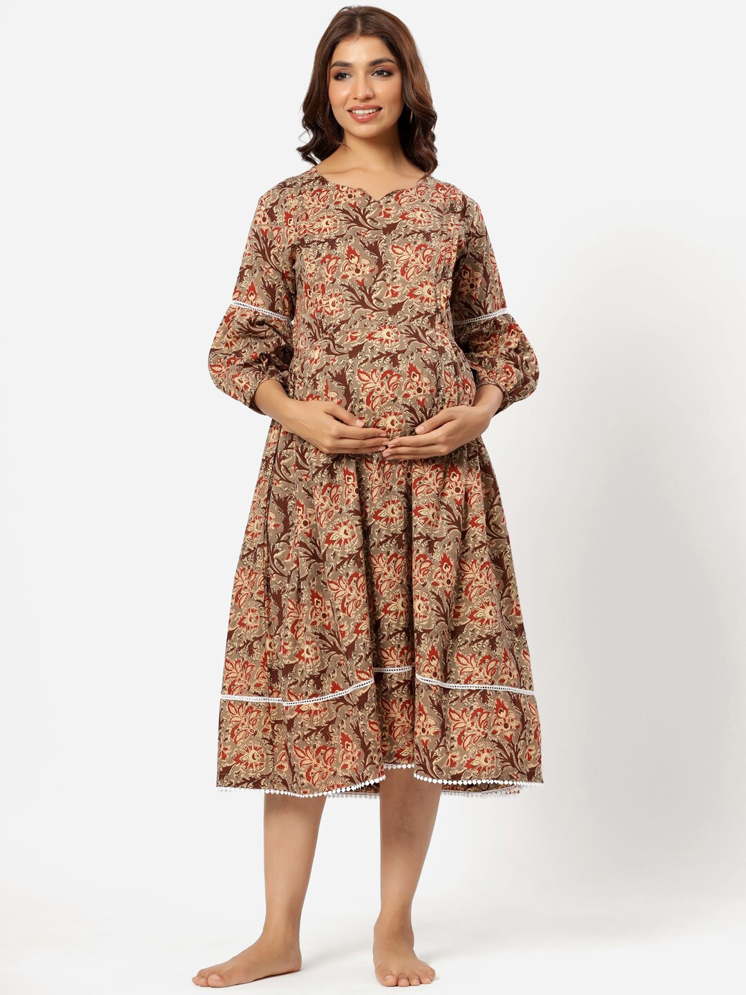 

Ikk Kudi by Seerat Grey Ethnic Motifs Maternity & Nursing Cotton Midi Dress