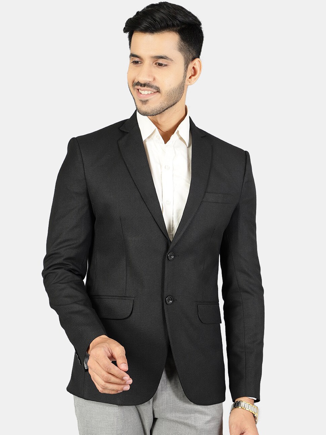 

Wintage Men Black Solid Single-Breasted Formal Blazer