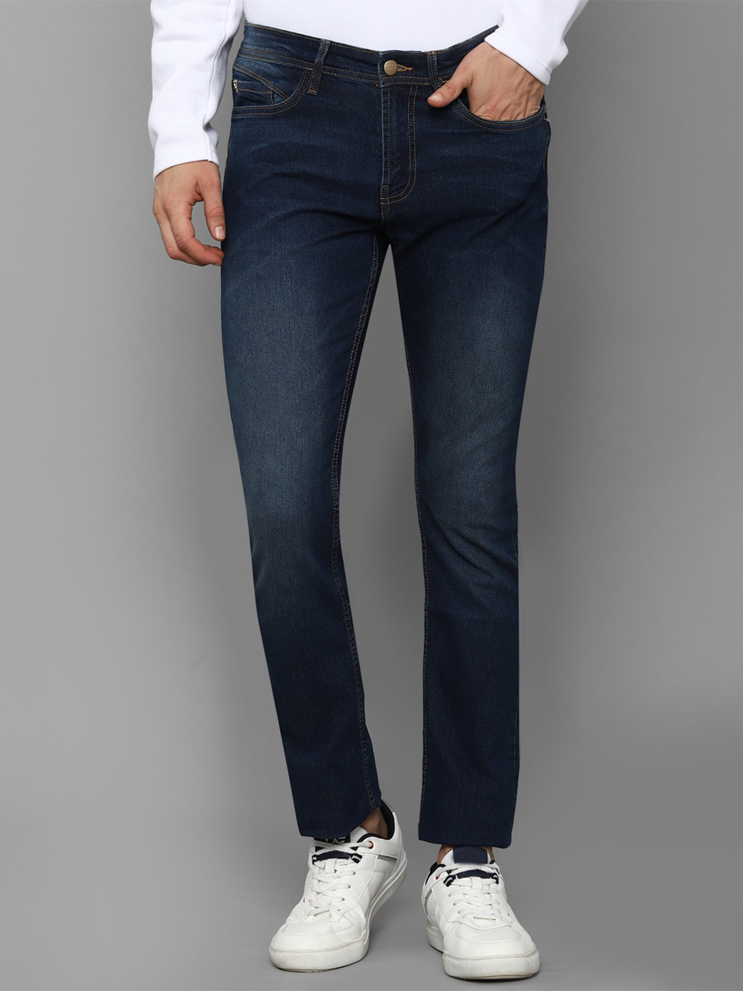 

Allen Solly Men Navy Blue Slim Fit Light Fade Cotton Jeans