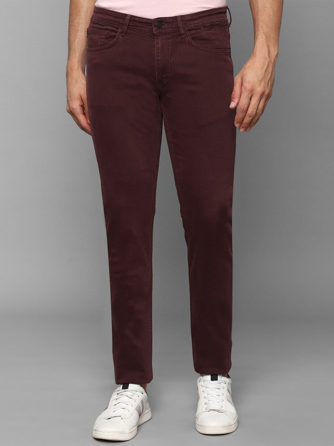 

Allen Solly Sport Men Brown Skinny Fit Cotton Jeans