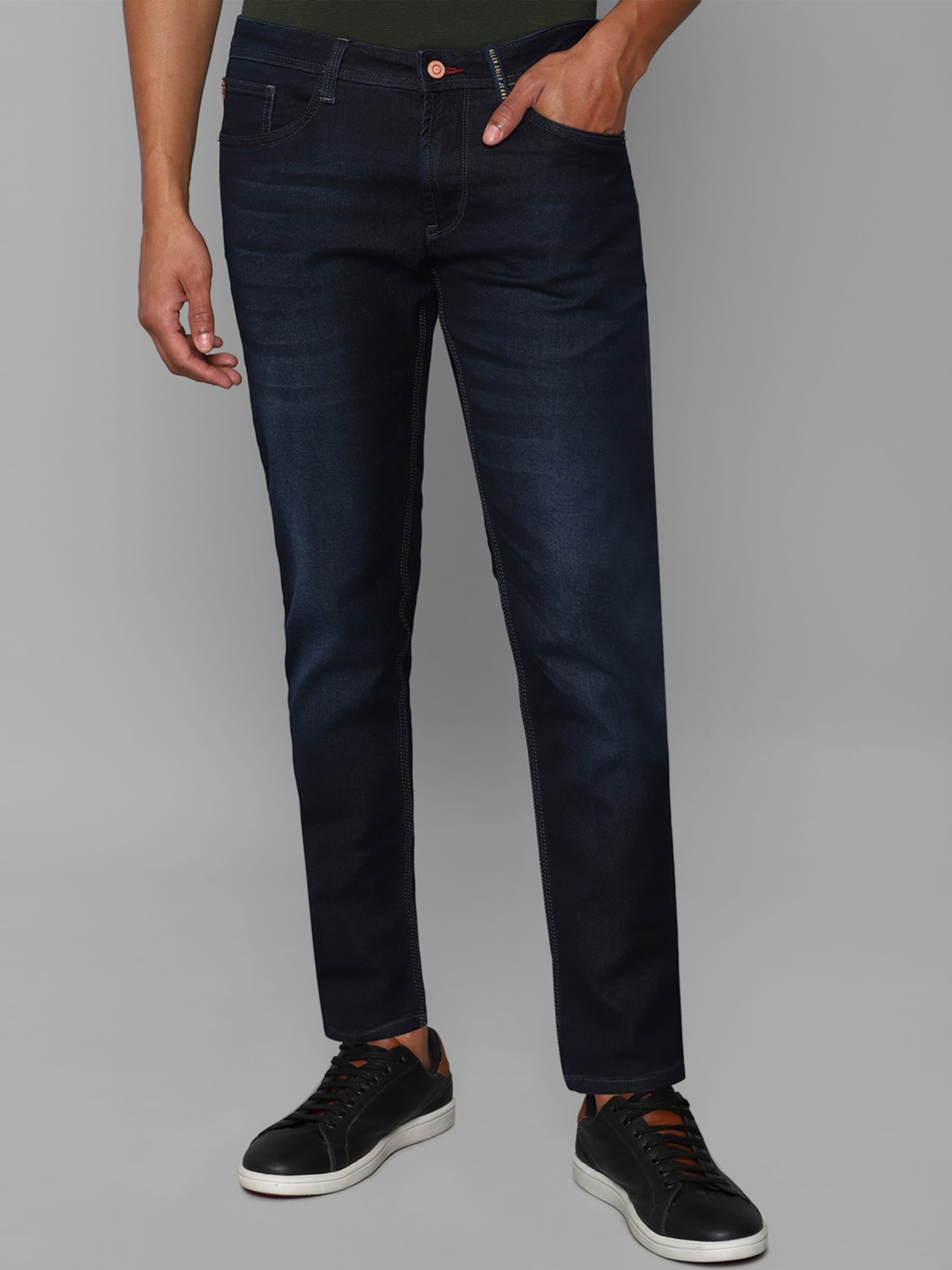 

Allen Solly Sport Men Navy Blue Slim Fit Light Fade Cotton Jeans