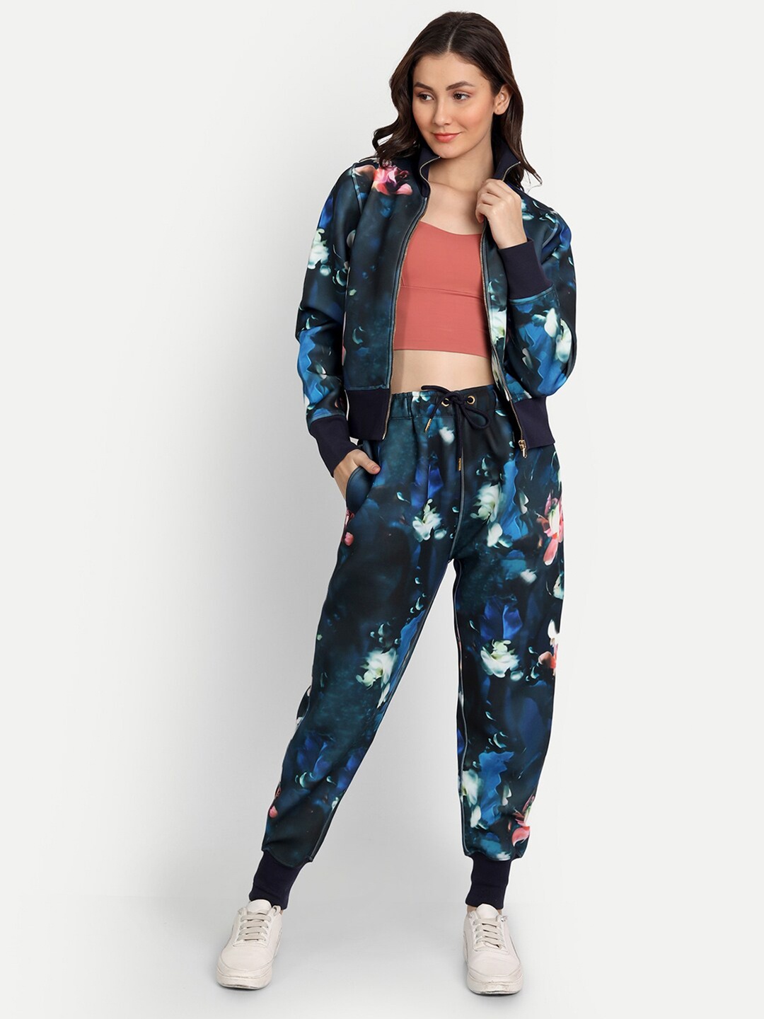 

iki chic Women Blue & White Printed Sweatshirt with Joggers