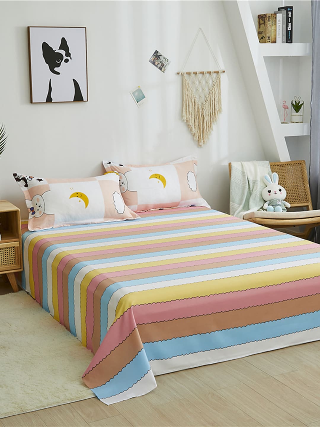 

JC HOME White & Peach-Coloured Printed Double Queen Bedding Set