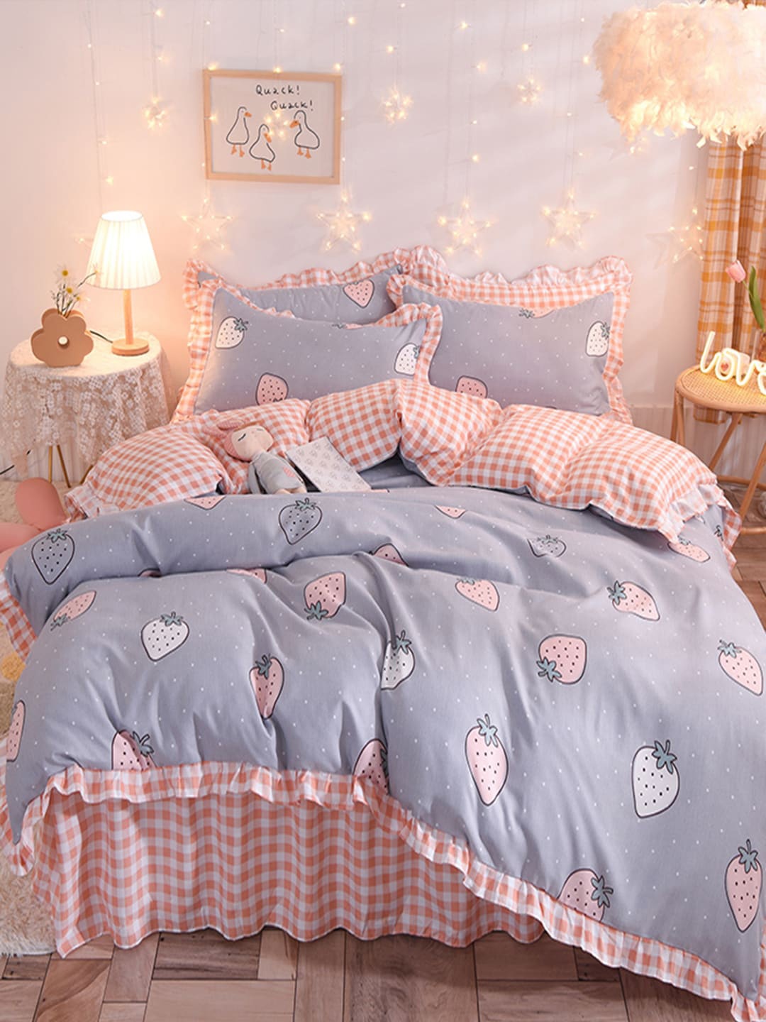 

JC HOME Blue & Pink Printed Double Queen Bedding Set