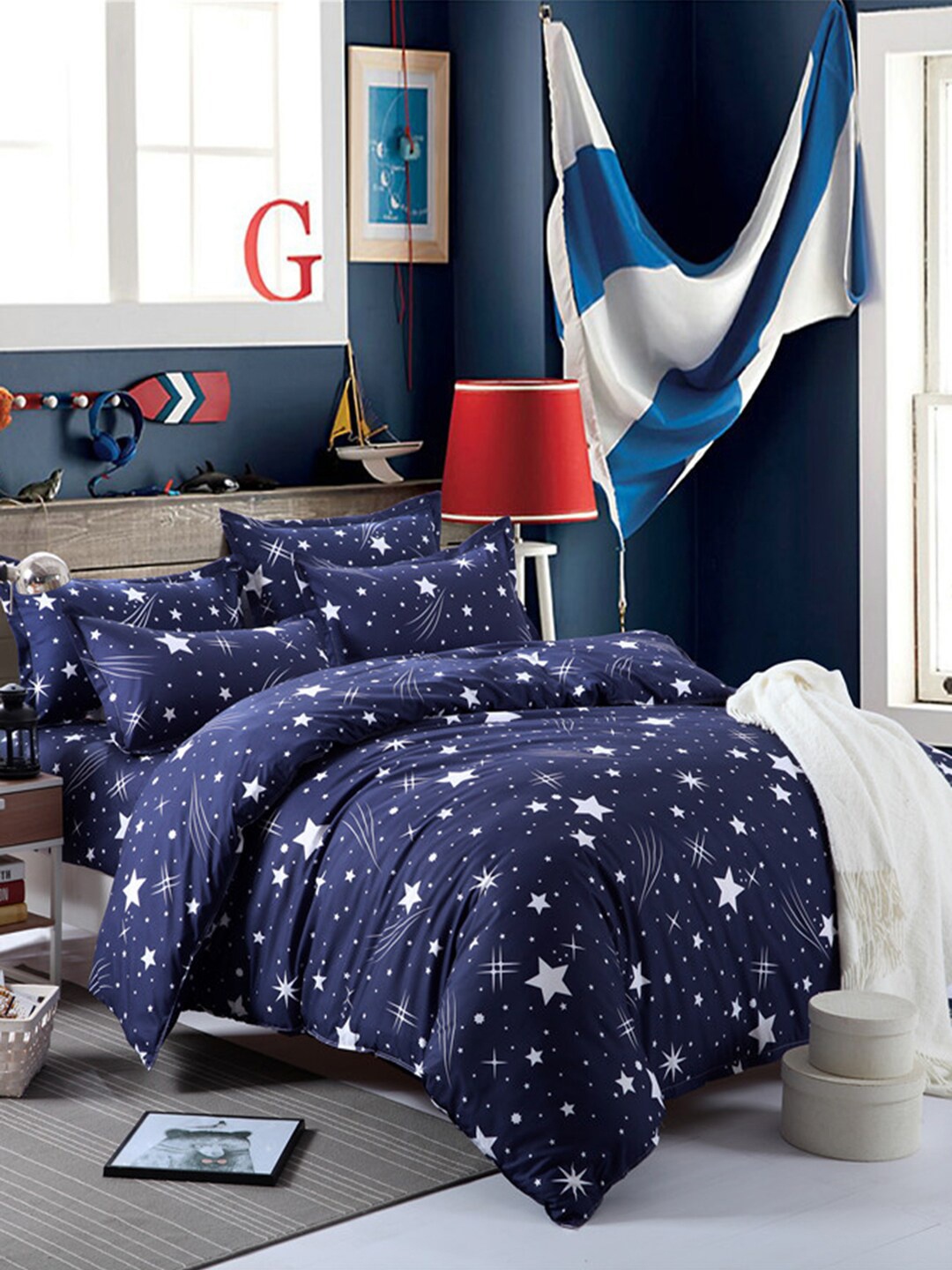 

JC HOME Navy Blue & White Printed Bedding Set With 2 Pillow Covers & Quilt Cover