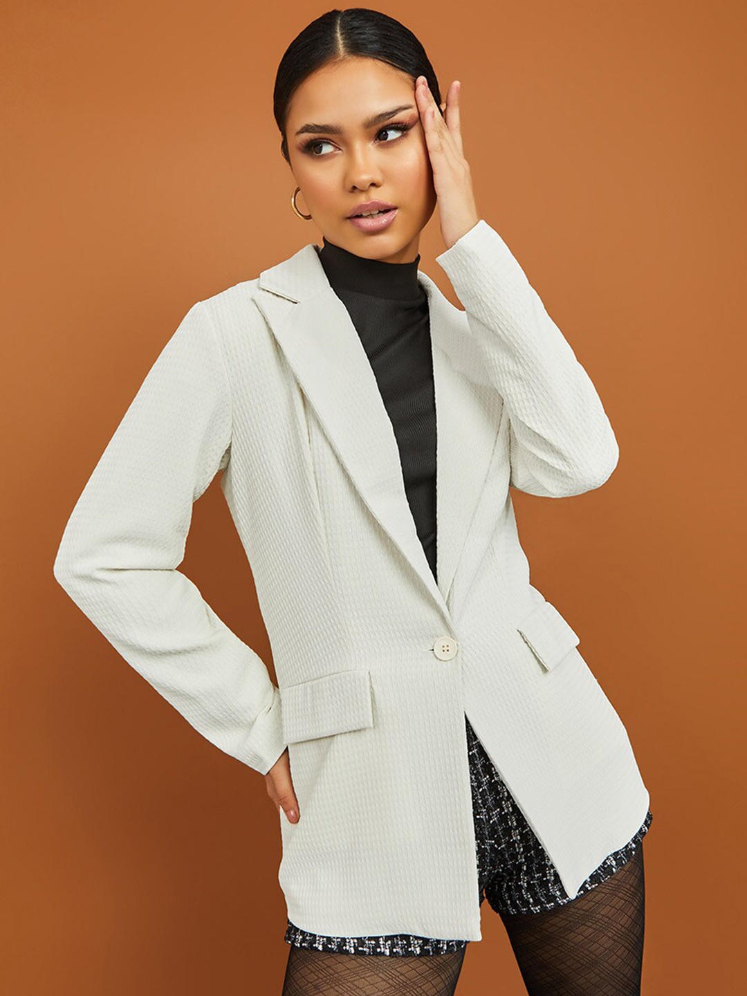 

Styli Single Breasted Textured Longline Regular Fit Blazer, Cream