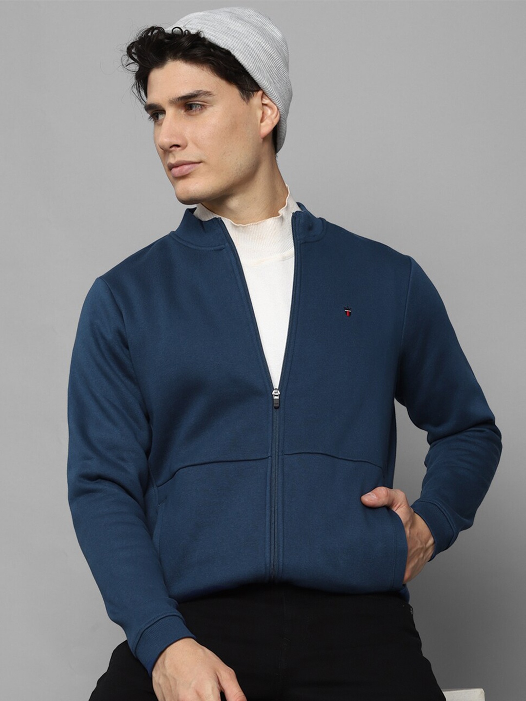 

Louis Philippe Sport Men Teal Solid Cotton Front-Open Sweatshirt