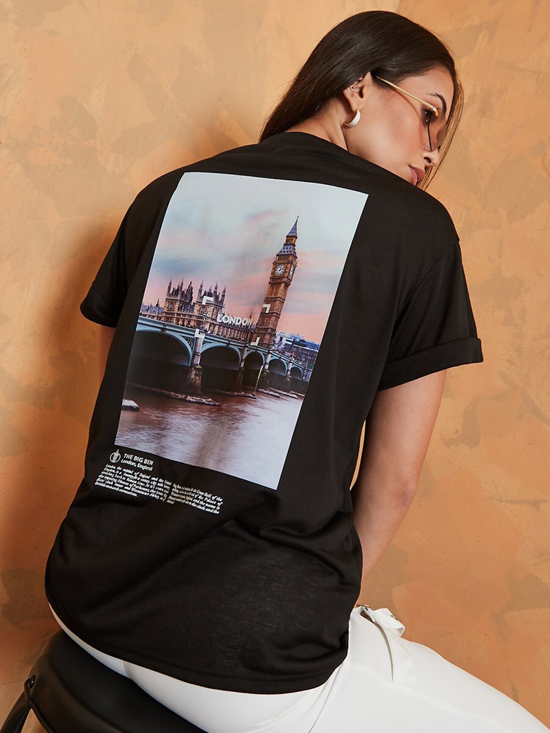 

Styli Short Sleeves London Big Ben Graphic Oversized Longline T-Shirt, Black