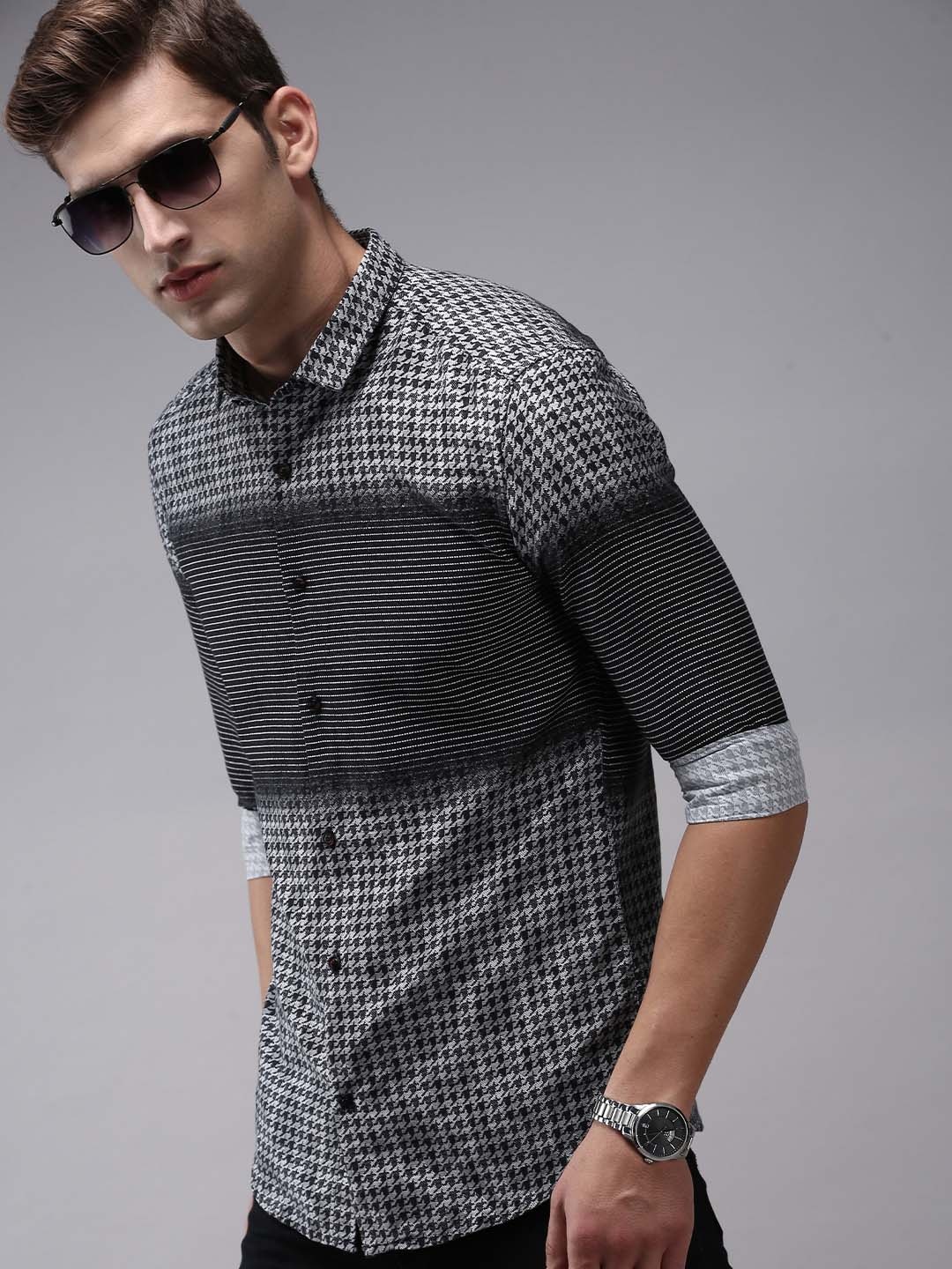 

SHOWOFF Men Comfort Abstract Printed Cotton Casual Shirt, Black