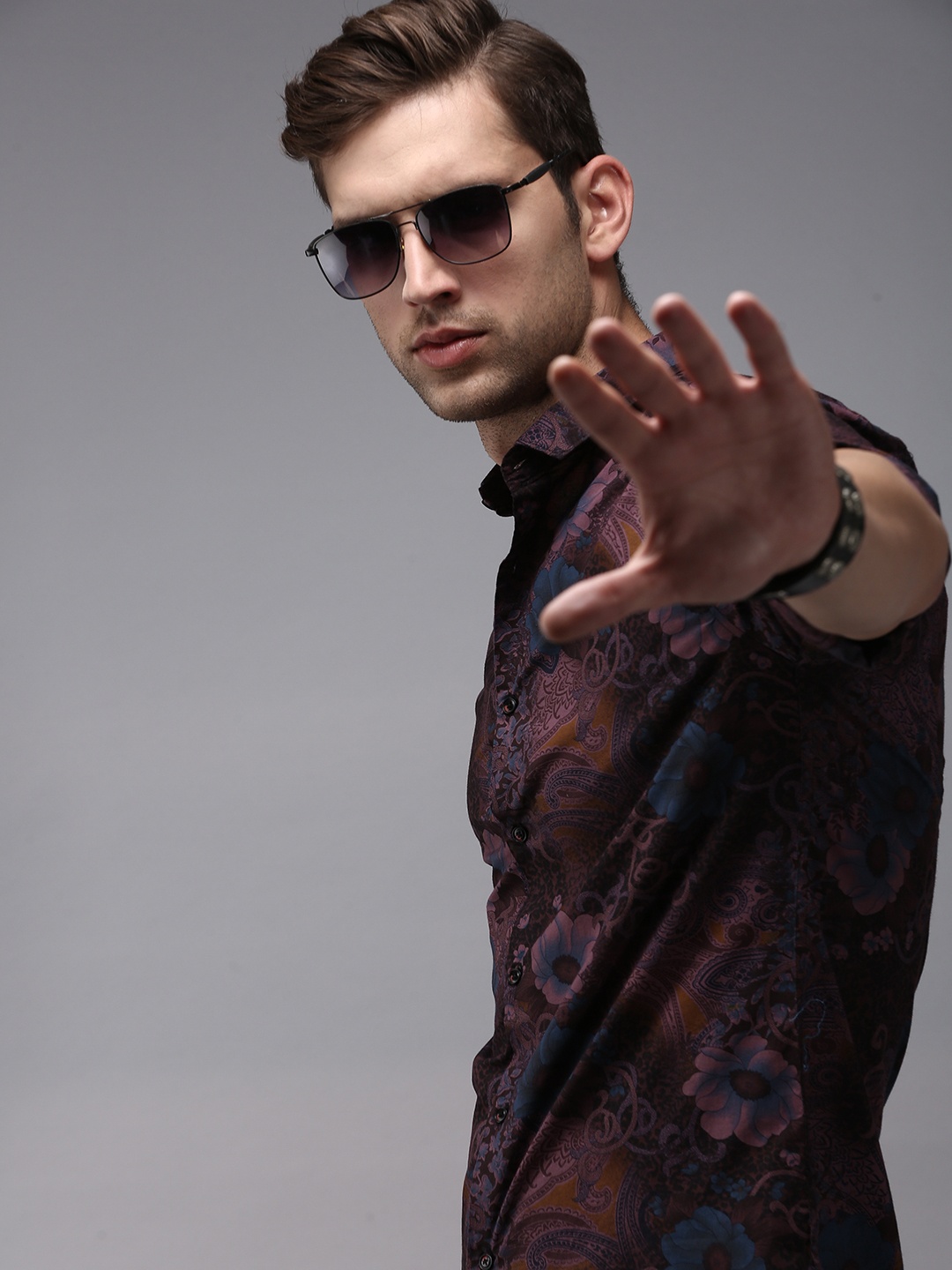 

SHOWOFF Men Mauve Floral Printed Comfort Fit Cotton Casual Shirt