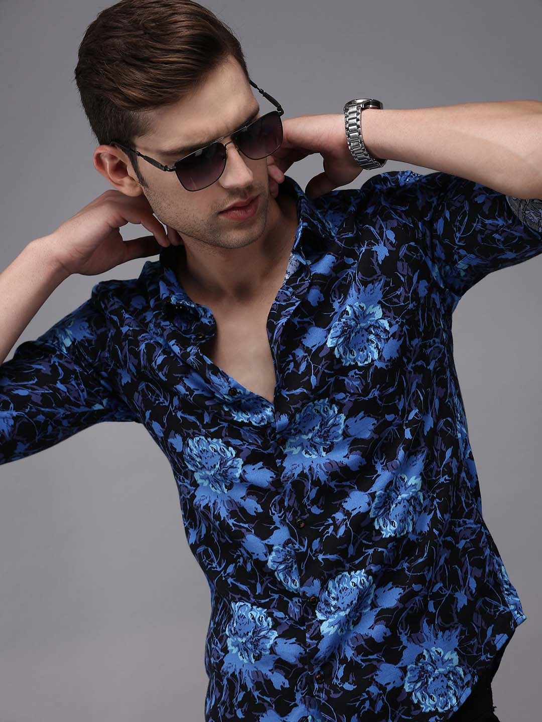 

SHOWOFF Men Black & Blue Comfort Floral Printed Cotton Casual Shirt