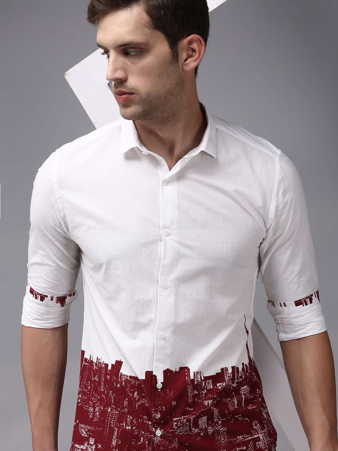 

SHOWOFF Men White Comfort Printed Cotton Casual Shirt
