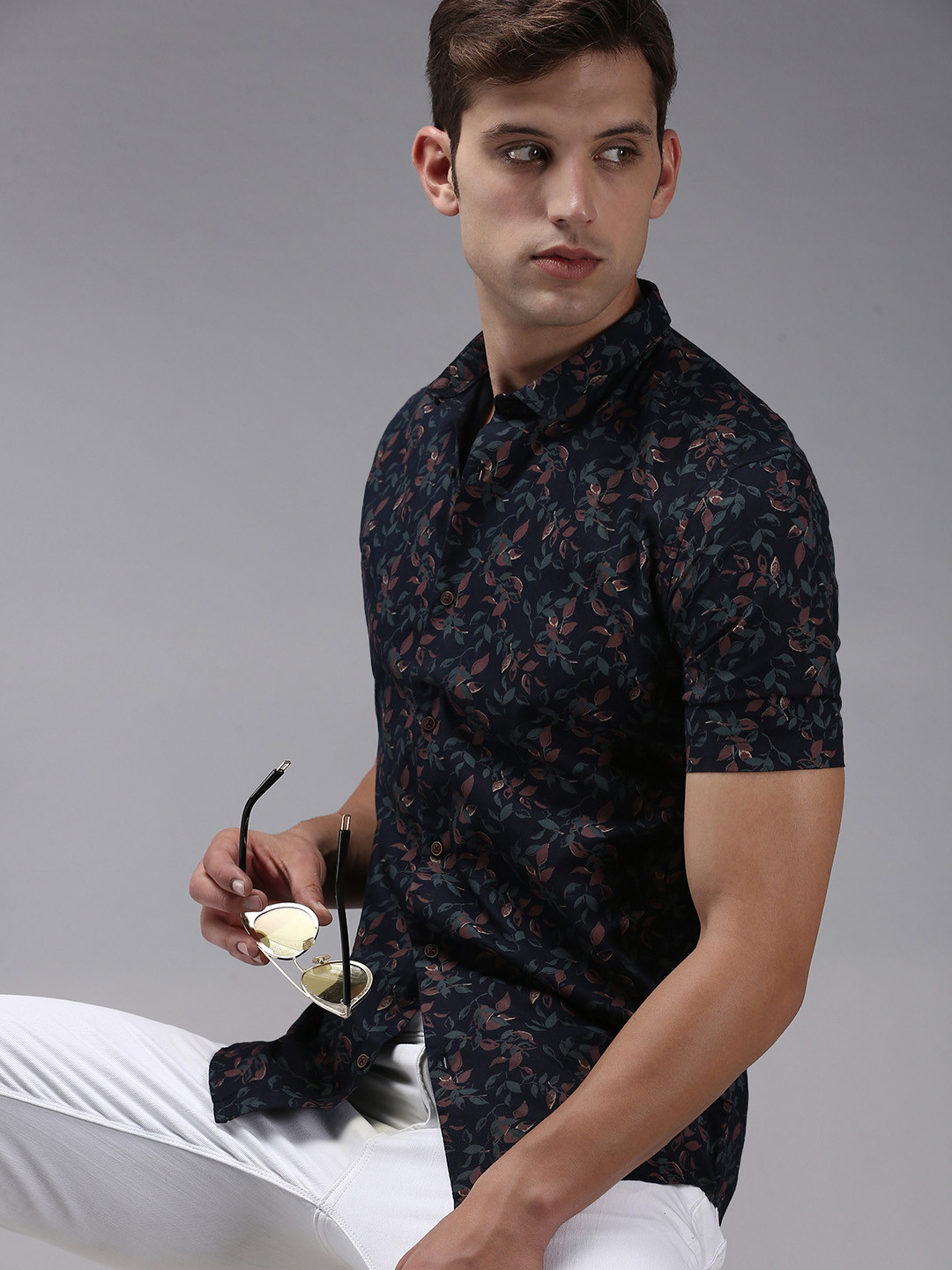 

SHOWOFF Men Navy Blue Comfort Floral Printed Cotton Casual Shirt