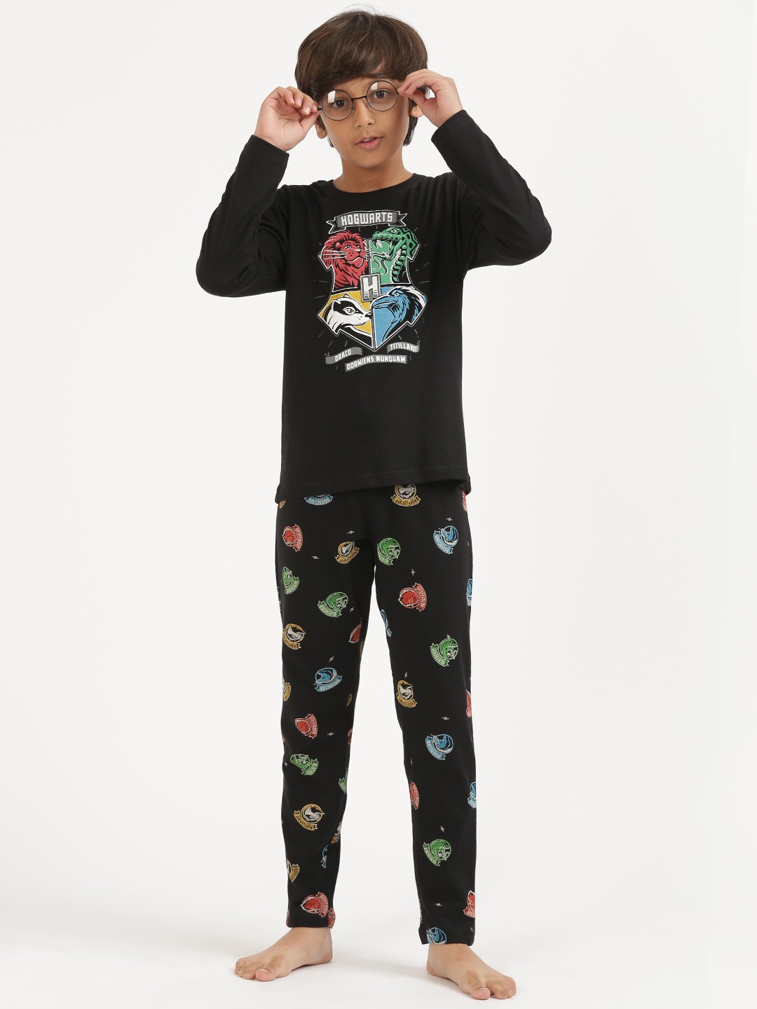 

Kids Unisex Harry Potter Hogwarts Sigil Printed Cotton Night suit, Black