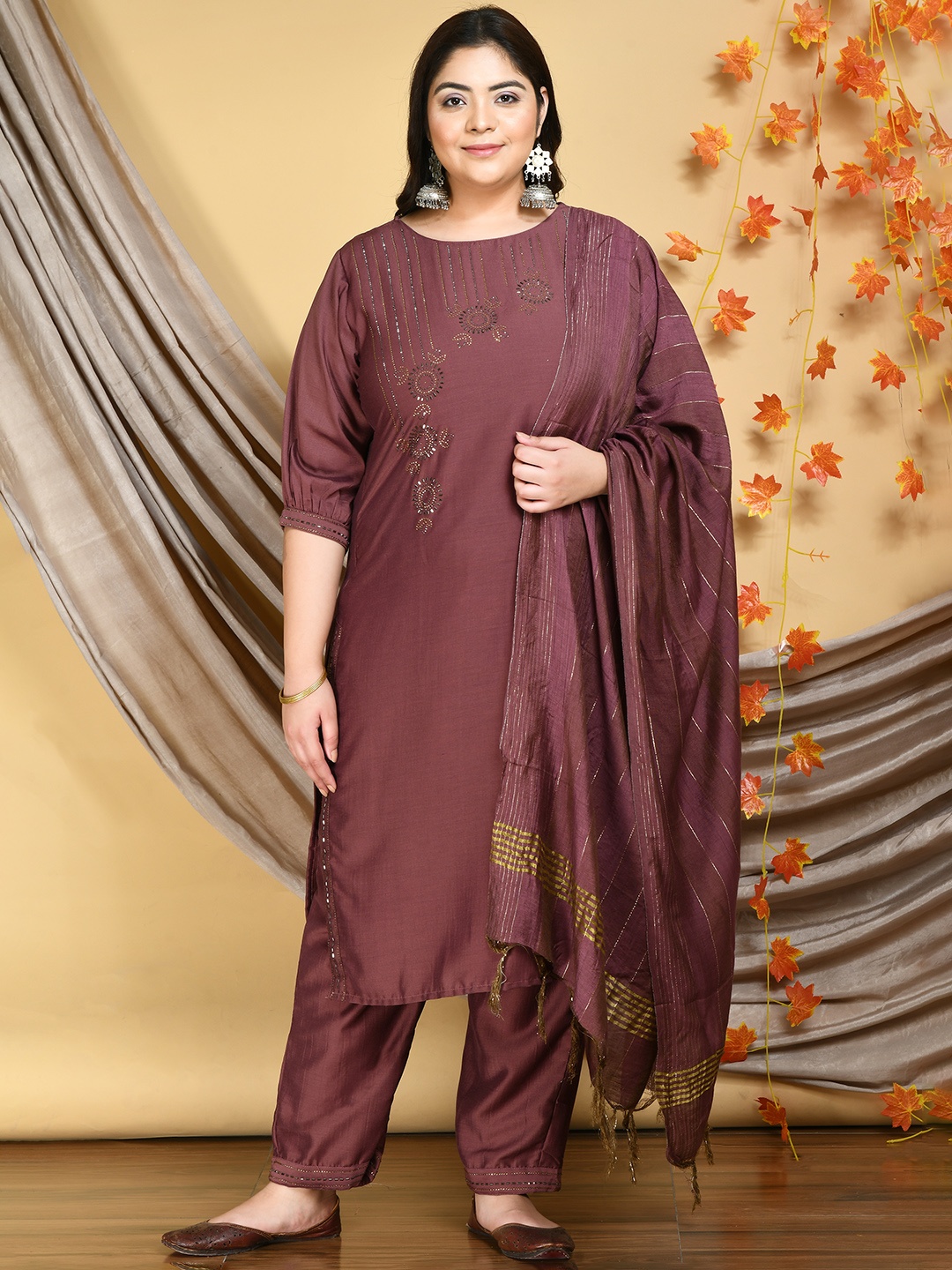 

PrettyPlus by Desinoor.com Beads & Stones Kurta with Trousers & With Dupatta, Brown