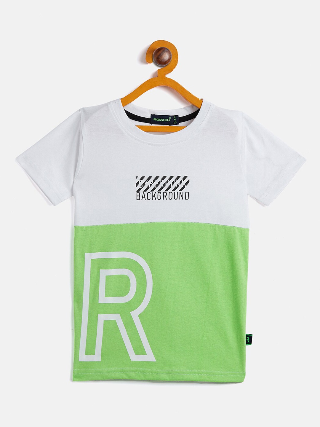 

Rodzen Boys Green & White Colourblocked Pure Cotton T-shirt