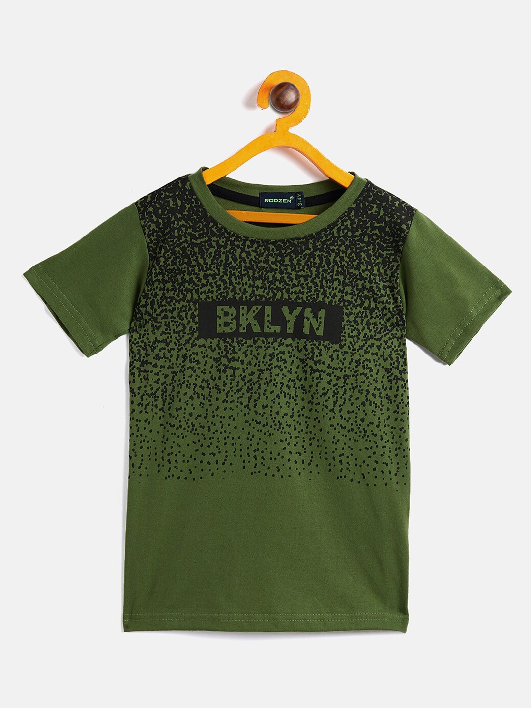 

Rodzen Boys Green Printed Pure Cotton T-shirt