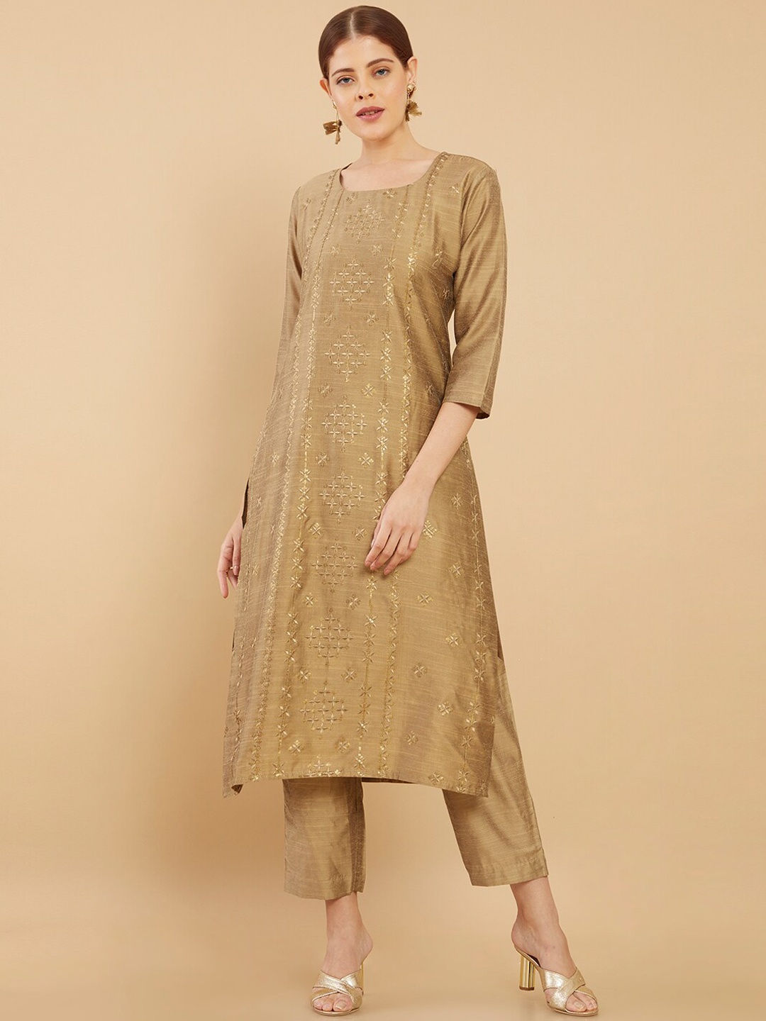 

Soch Women Beige Floral Embroidered Thread Work Kurta with Trousers