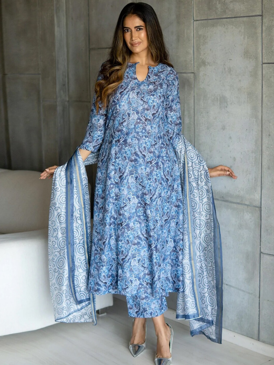 

Ambraee Women Blue Floral Printed Pleated Kurta with Trousers With Dupatta