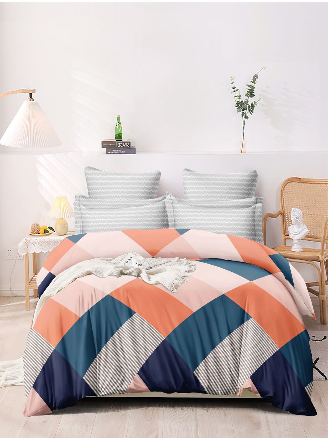 

homewards Peach-Coloured & Blue Geometric Microfiber AC Room 150 GSM Double Bed Comforter