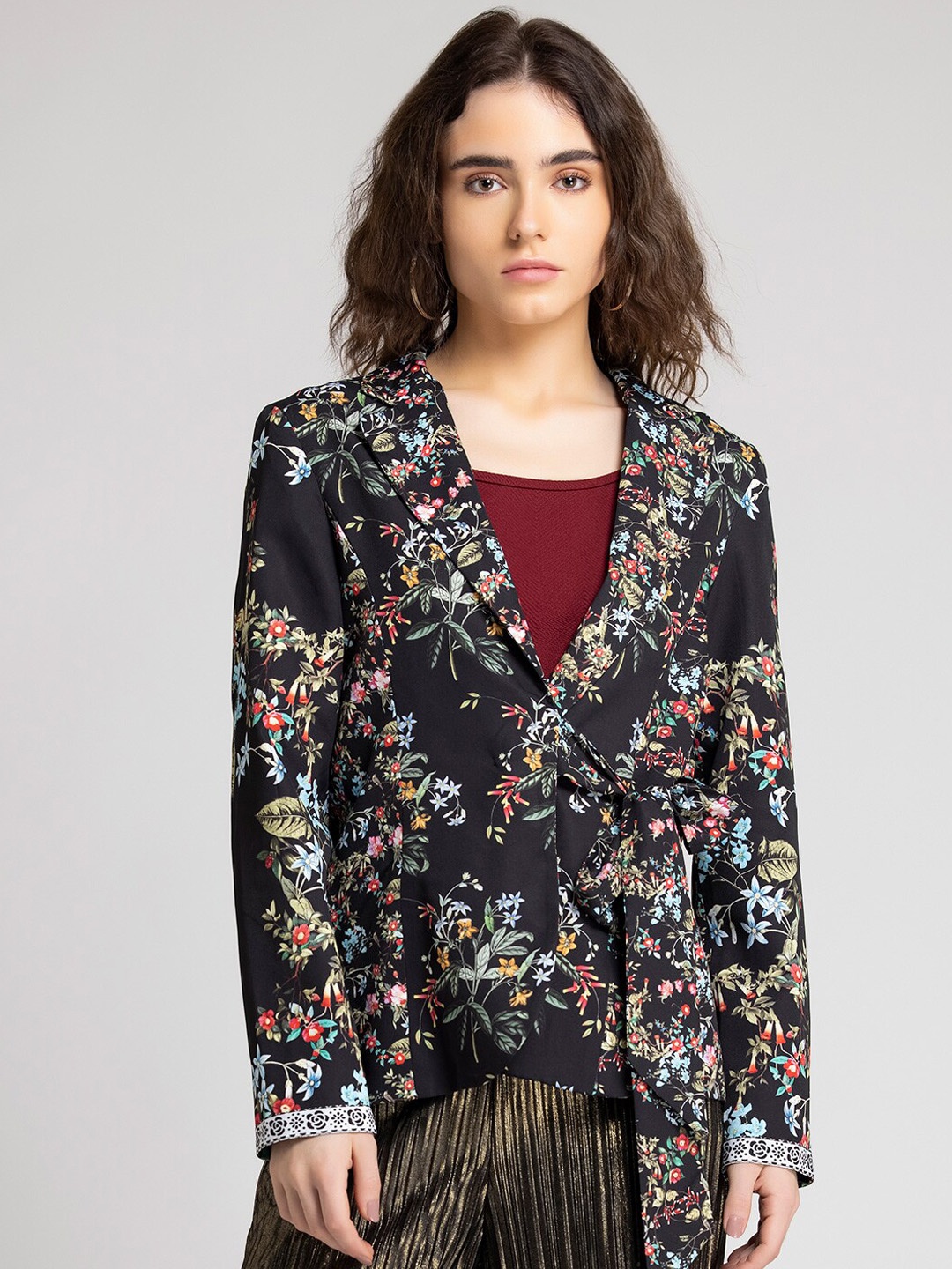 

SHAYE Women Black & Blue Printed Single-Breasted Casual Blazer