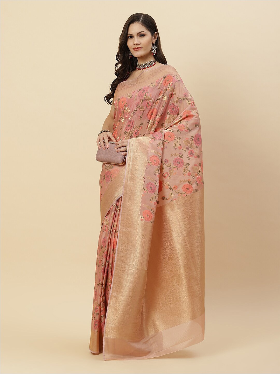 

Meena Bazaar Women Peach-Coloured & Gold-Toned Floral Zari Organza Kanjeevaram Saree