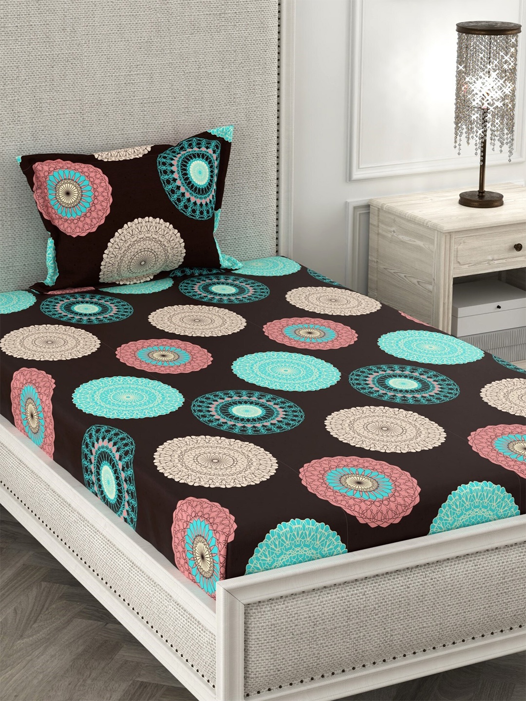 

CHHAVI INDIA Ethnic Motifs 210 TC Single Bedsheet with 1 Pillow Cover, Black