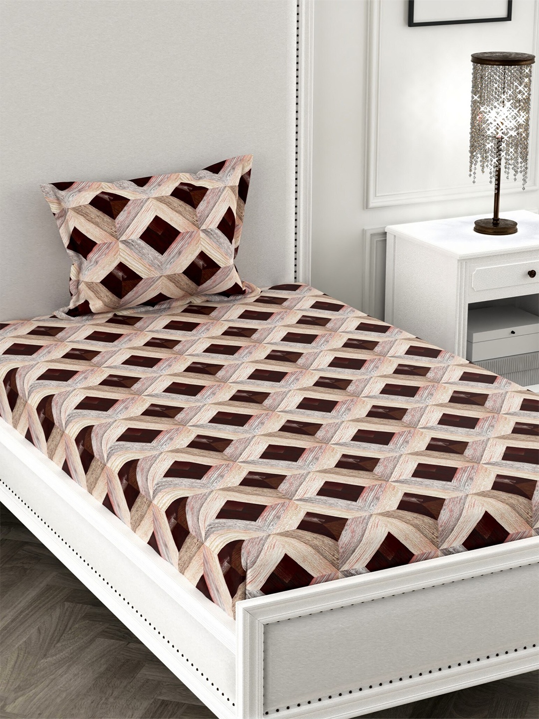 

CHHAVI INDIA Cream-Coloured & Brown Geometric 210 TC Single Bedsheet with 1 Pillow Covers