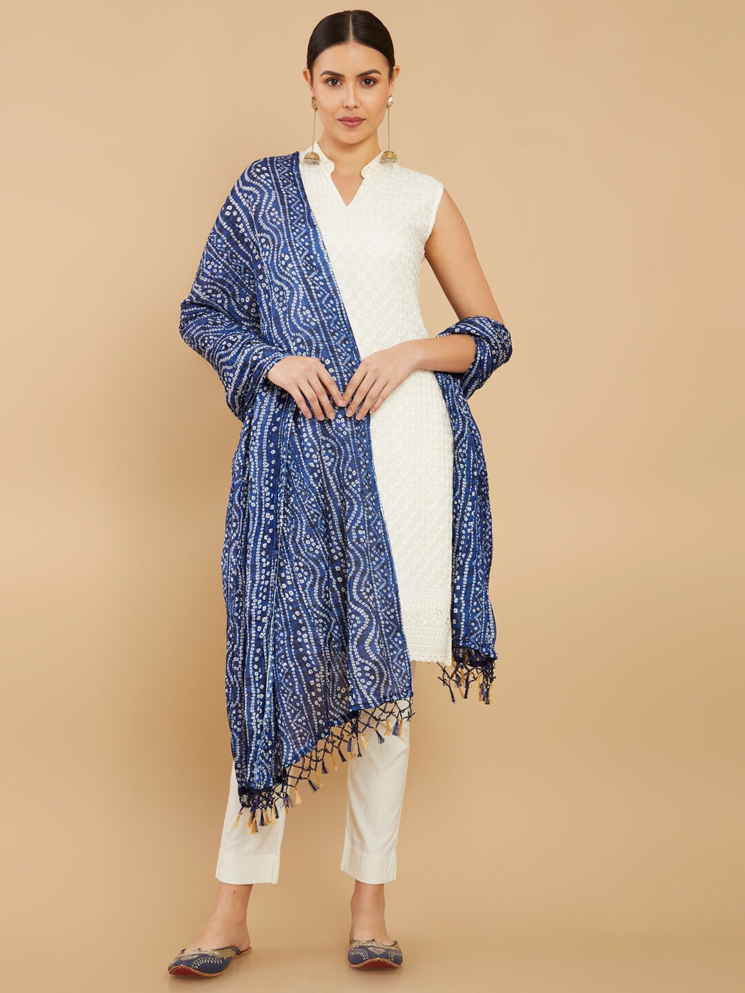 

Soch Navy Blue & White Bandhani Printed Linen Dupatta