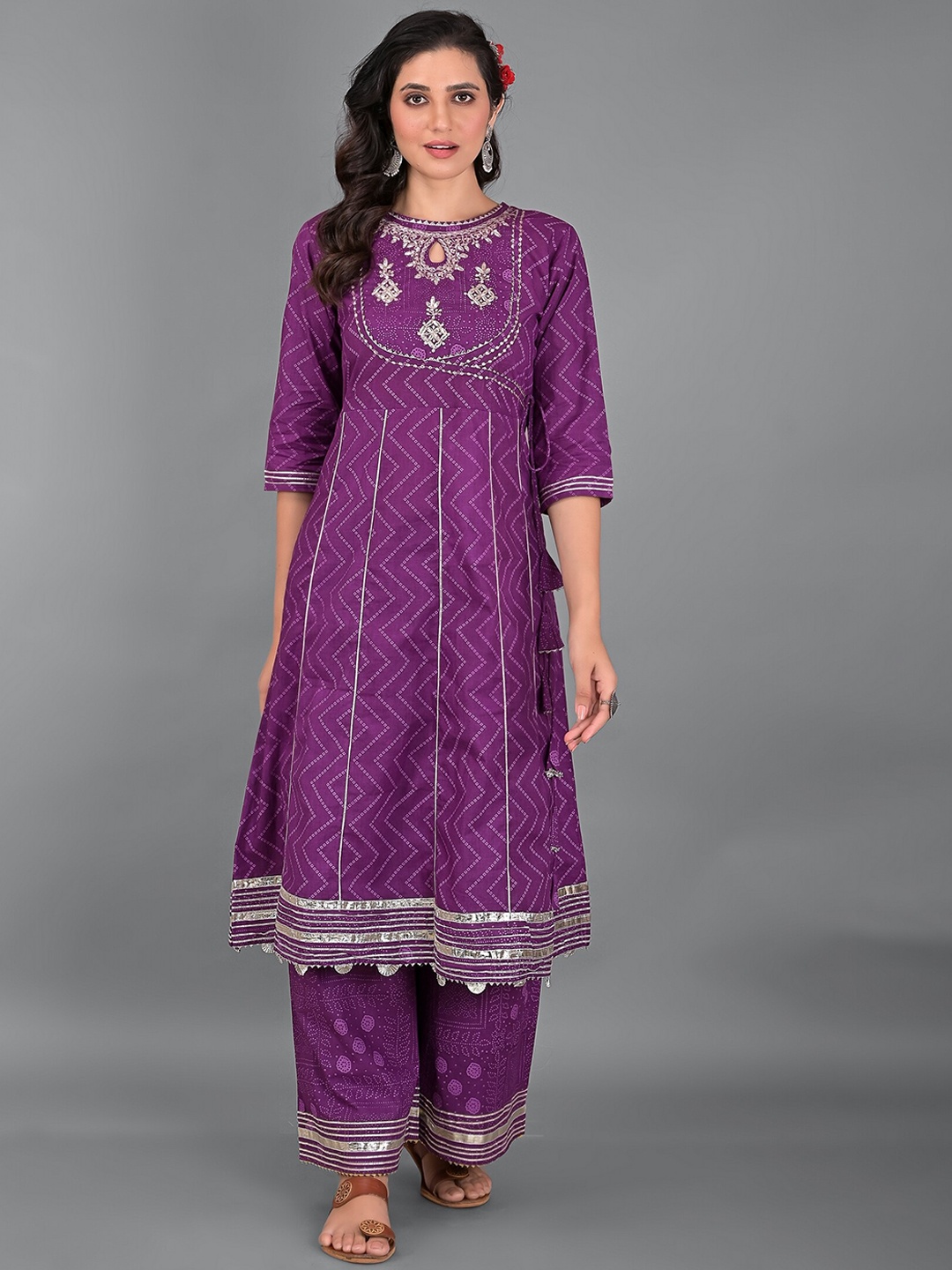 

EtnicaWear Women Purple Bandhani Printed Pure Cotton Kurta with Palazzo & Dupatta