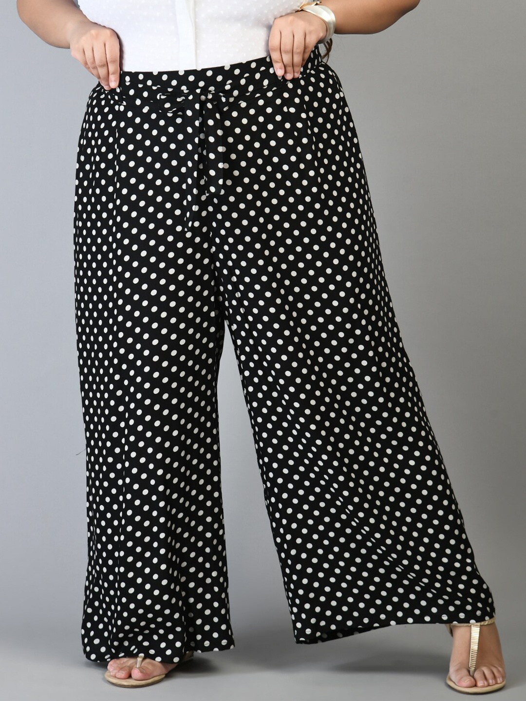

PrettyPlus by Desinoor.com Women Plus Size Black & White Printed Palazzos