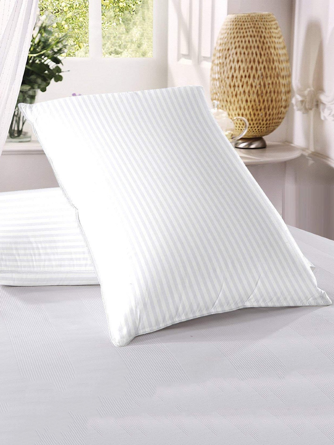 

Bajo's Set of 2 White Striped Sleeping Pillows