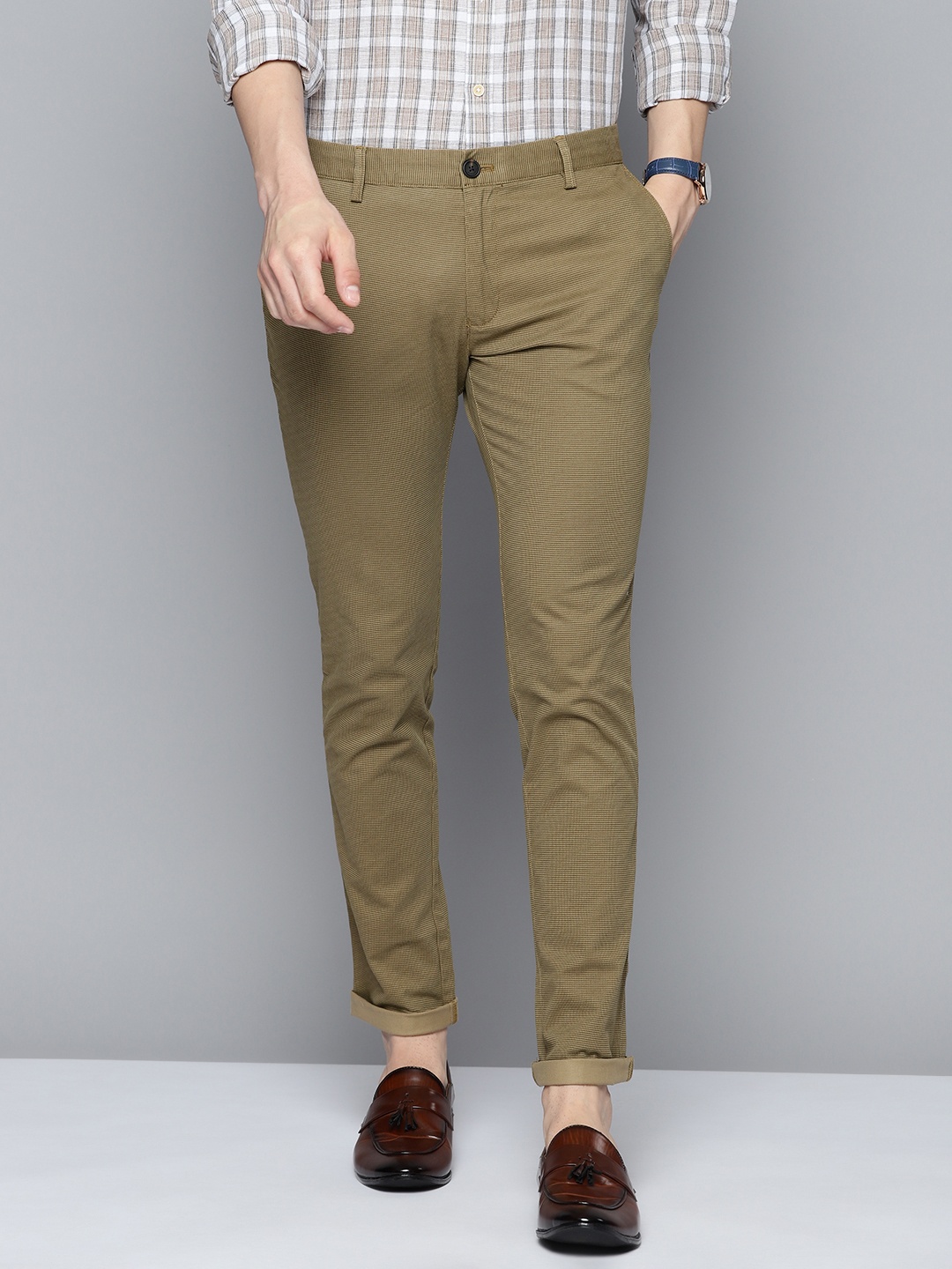 

Indian Terrain Men Printed Urban Comfort Fit Trousers, Olive
