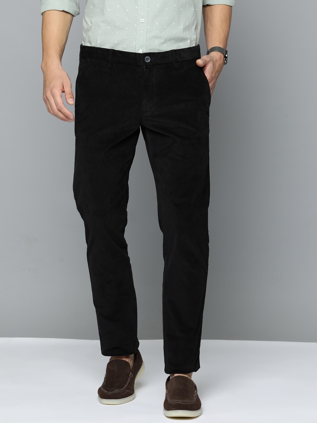 

Indian Terrain Men Brooklyn Slim Fit Corduroy Trousers, Black