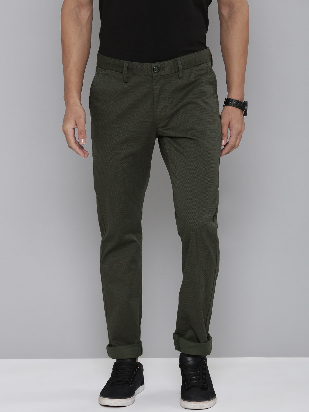 

Indian Terrain Men Pure Cotton Textured Brooklyn Slim Fit Casual Trousers, Olive