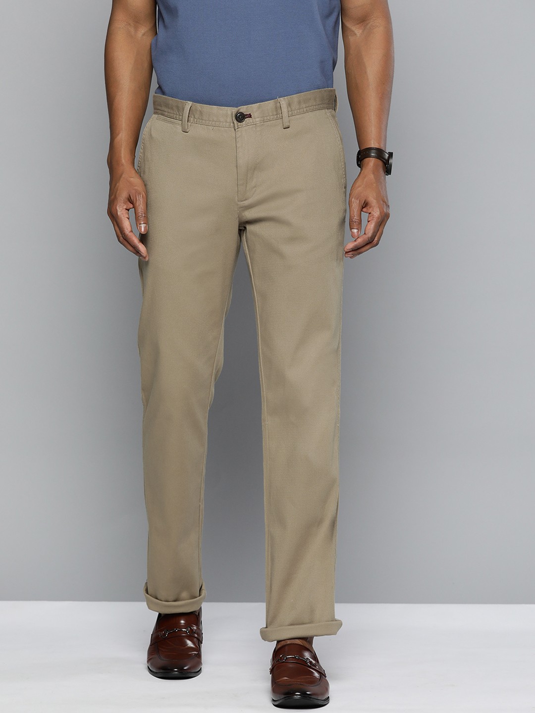 

Indian Terrain Men Kansas Slim Fit Trousers, Beige