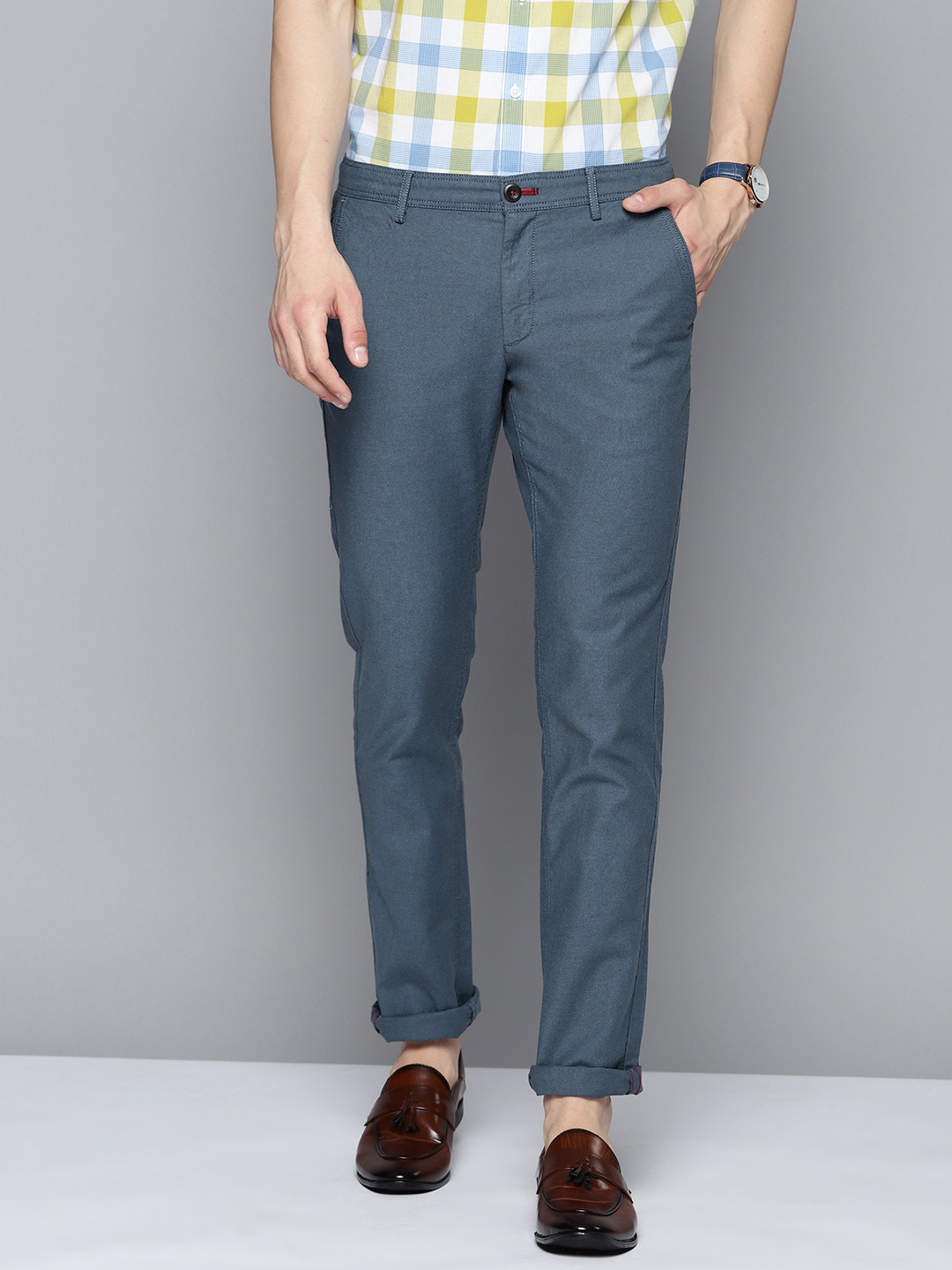 

Indian Terrain Men Self Design Brooklyn Slim Fit Trousers, Blue
